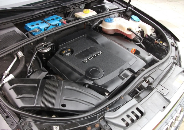 Audi A4 cena 19800 przebieg: 249000, rok produkcji 2007 z Jasło małe 106